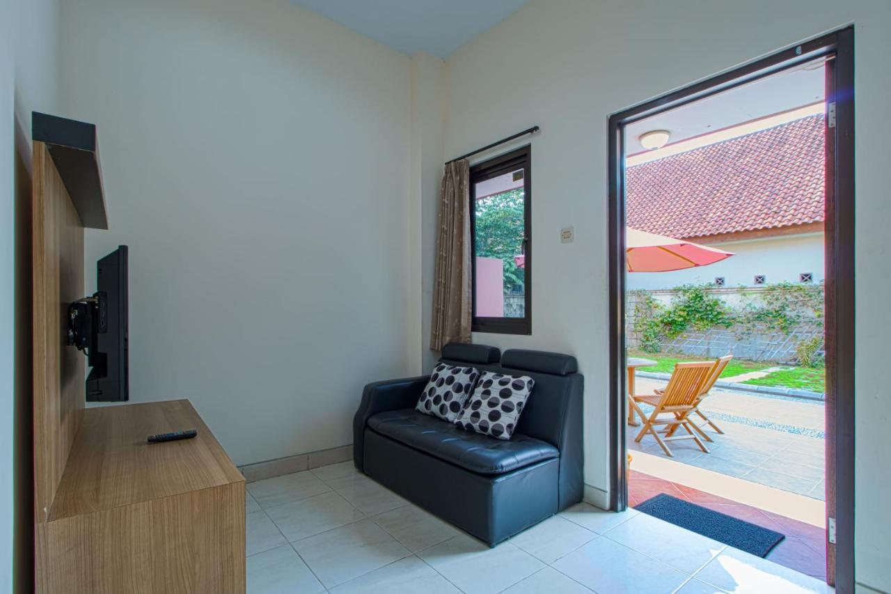 Karana House Syariah Hotel Mlati Exterior foto